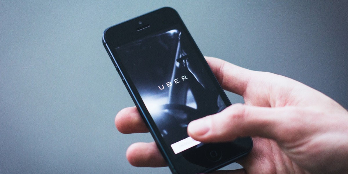 Hacienda plantea aplicar impuestos por el uso de plataformas como Uber